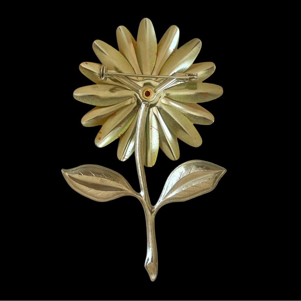 Vintage 1960s Mod 3D Enamel And Metal Flower Brooch - Picture 3 of 6